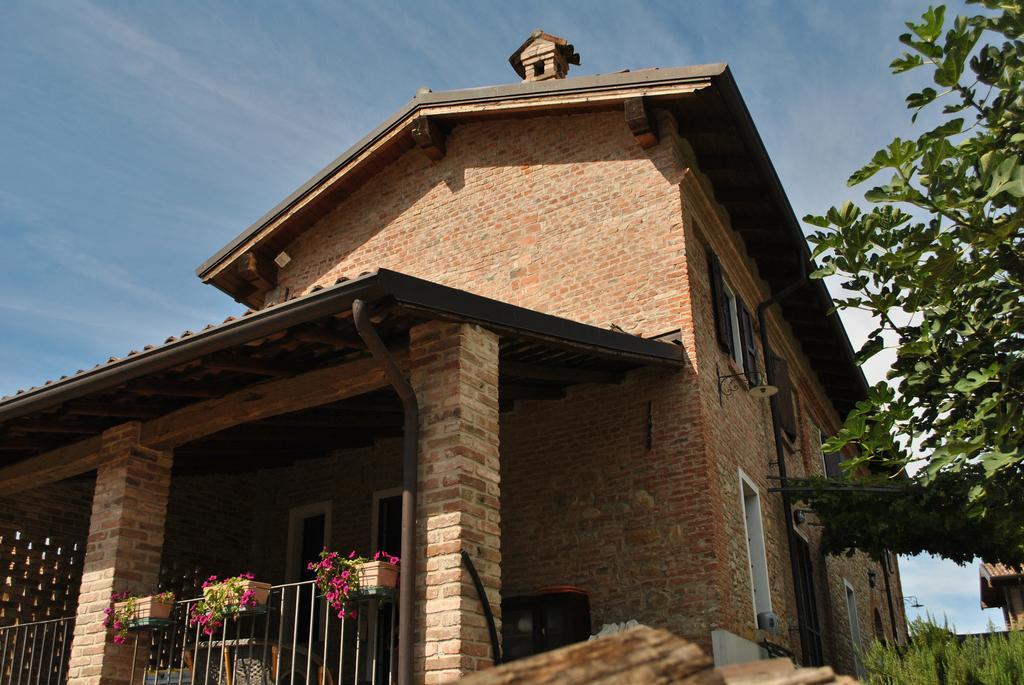 Agriturismo Casa Garello サリーチェ・テルメ エクステリア 写真